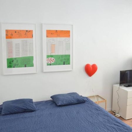 Апартаменты Awesome Studio In Marolles Брюссель Экстерьер фото